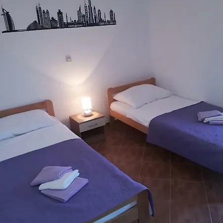 Vila Leonardo Galovac (Zadar)