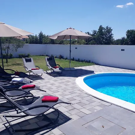 Villa Vila Leonardo *