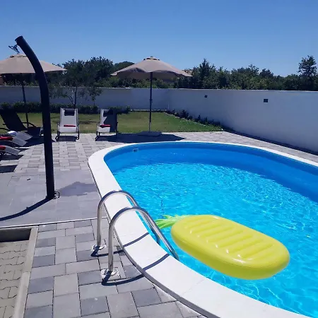 Vila Leonardo Galovac (Zadar)