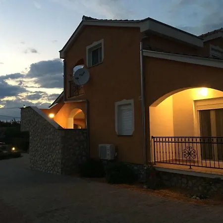 Vila Leonardo * Galovac (Zadar)